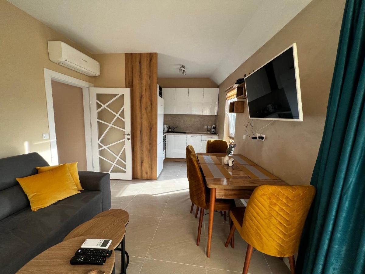Varna Downtown Apartment Buitenkant foto